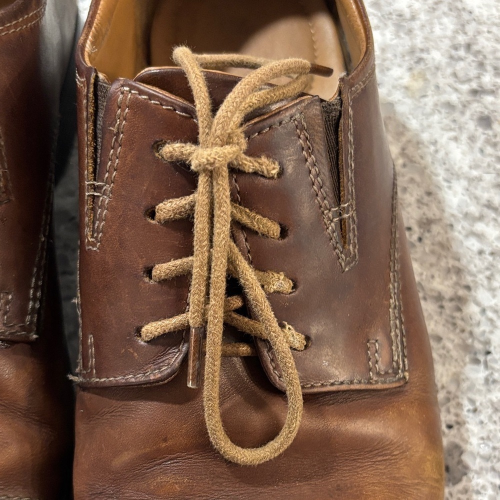 Clarks Men's Brown Leather Oxfords - Picture 3 of 12